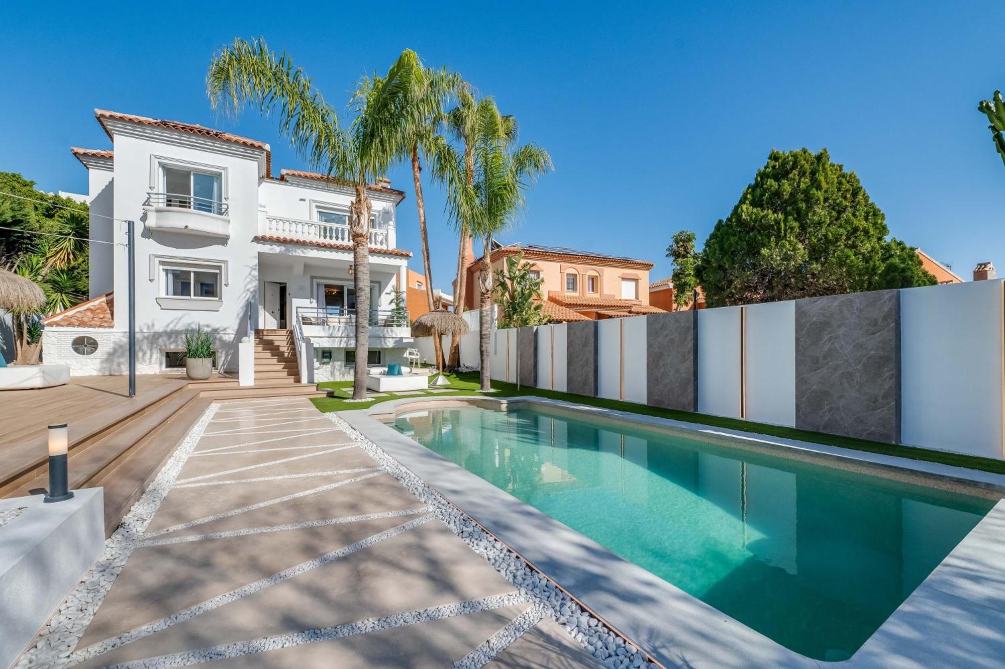 Vacation Marbella I Sunny Camelia Villa Heated Pool, Recently Renovated, Best Residential Neighborhood In Benalmadena, Short Walk To The Beach, Cinema Room 外观 照片